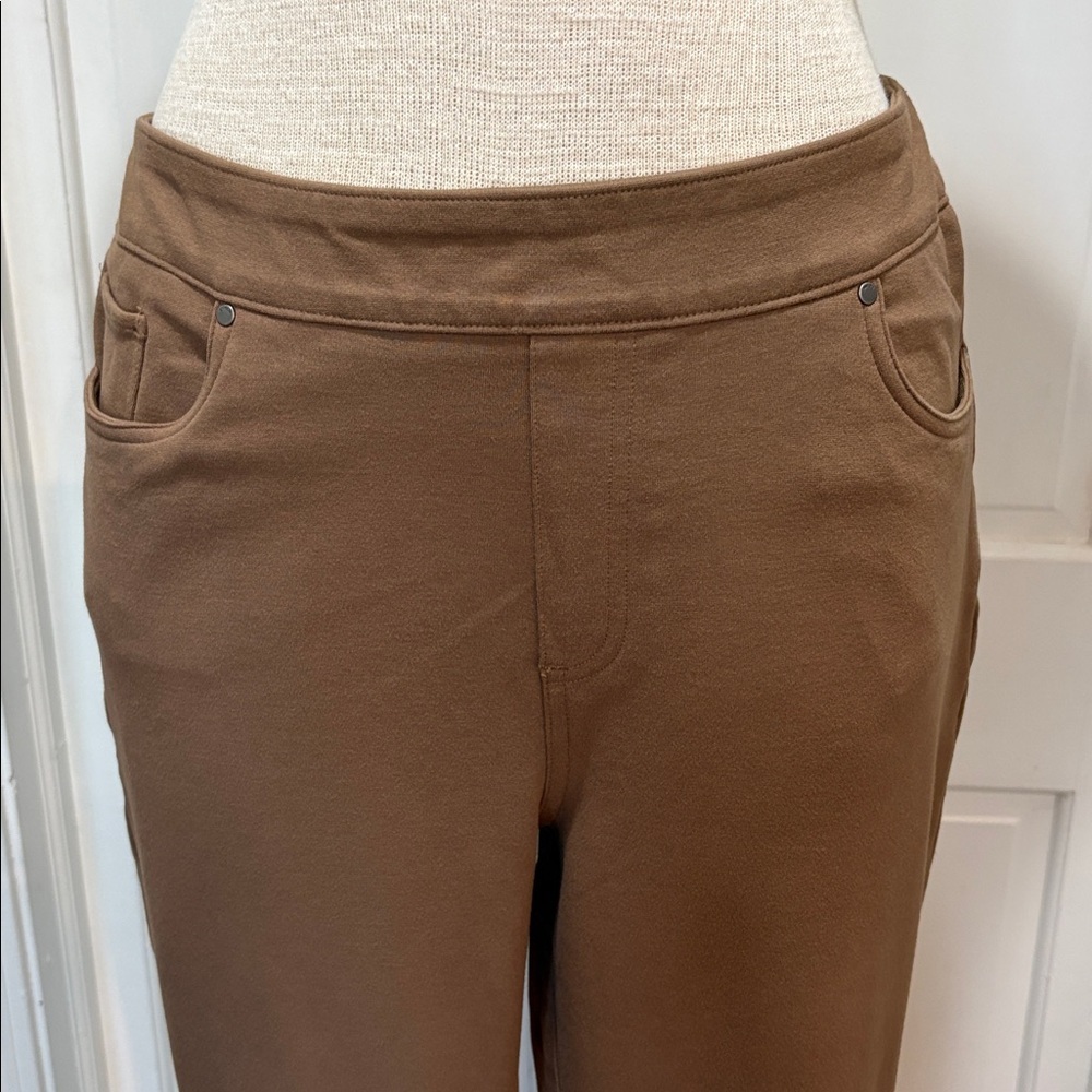 Chico’s sz 1.5 (10) light brown elastic waist pull on ankle pants - Picture 2 of 7